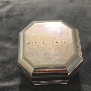 Fenty Beauty Setting Powder Compact - Silver